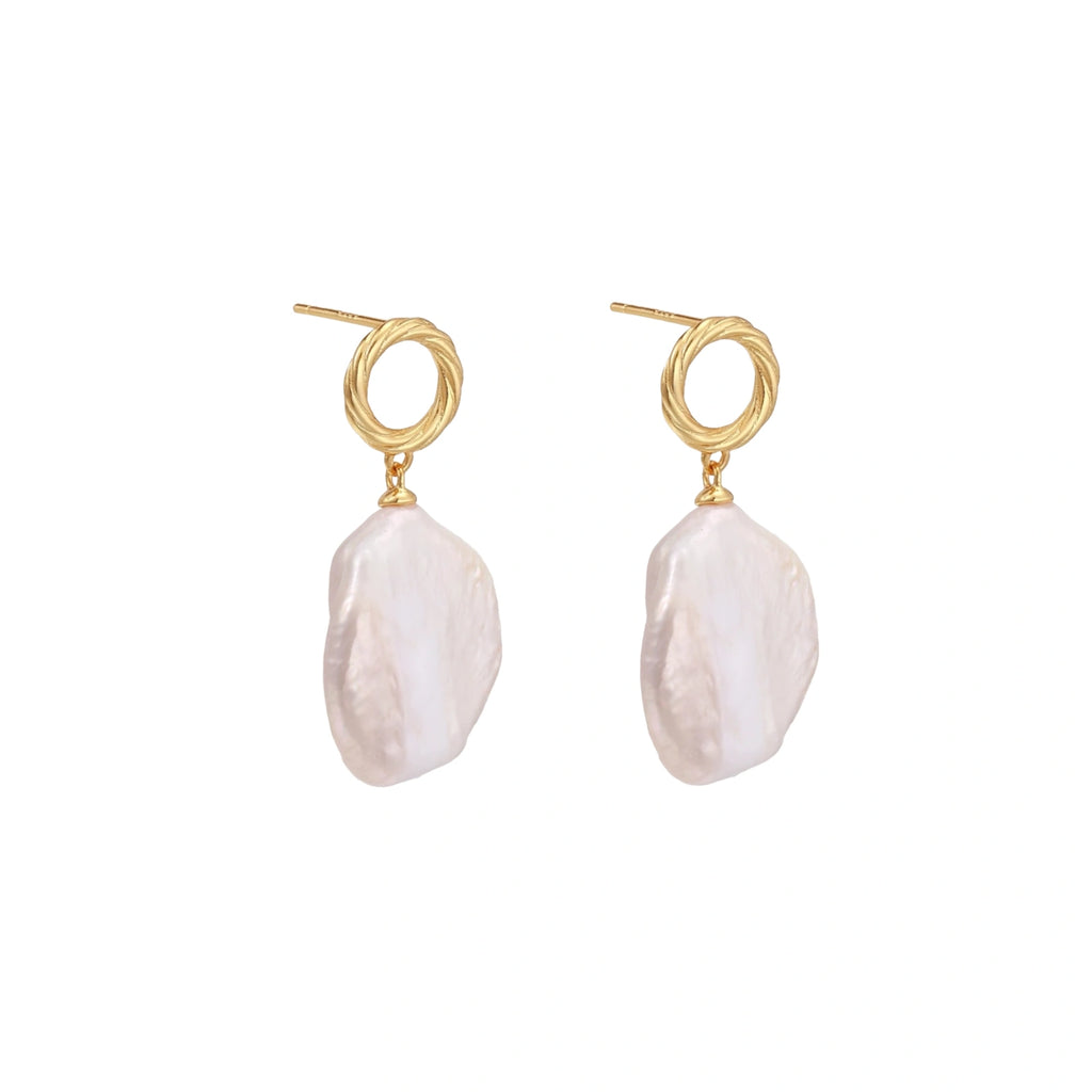 Pearl Glow Drop Earrings