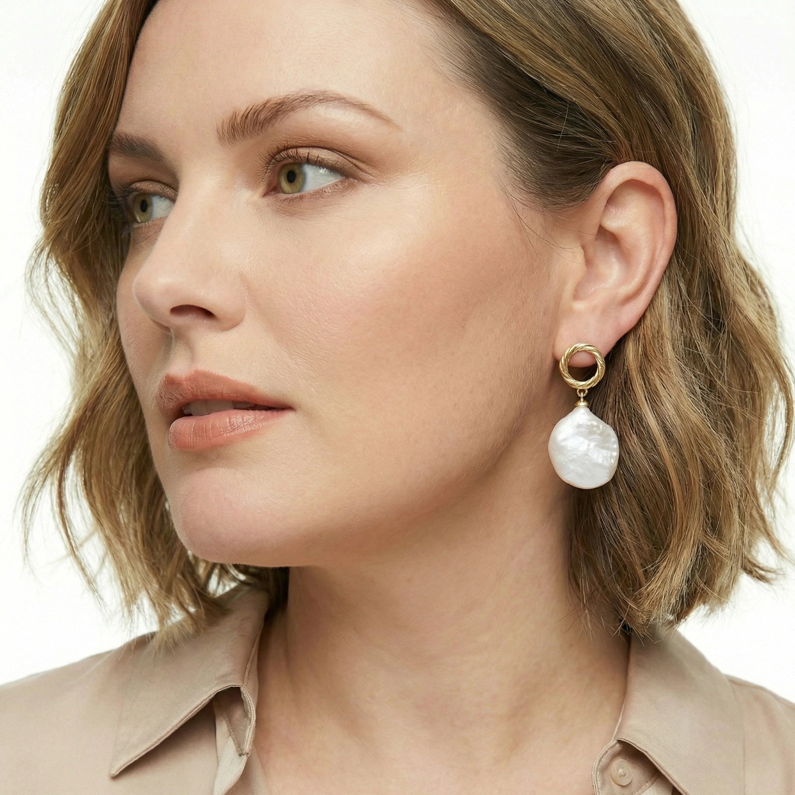 Pearl Glow Drop Earrings